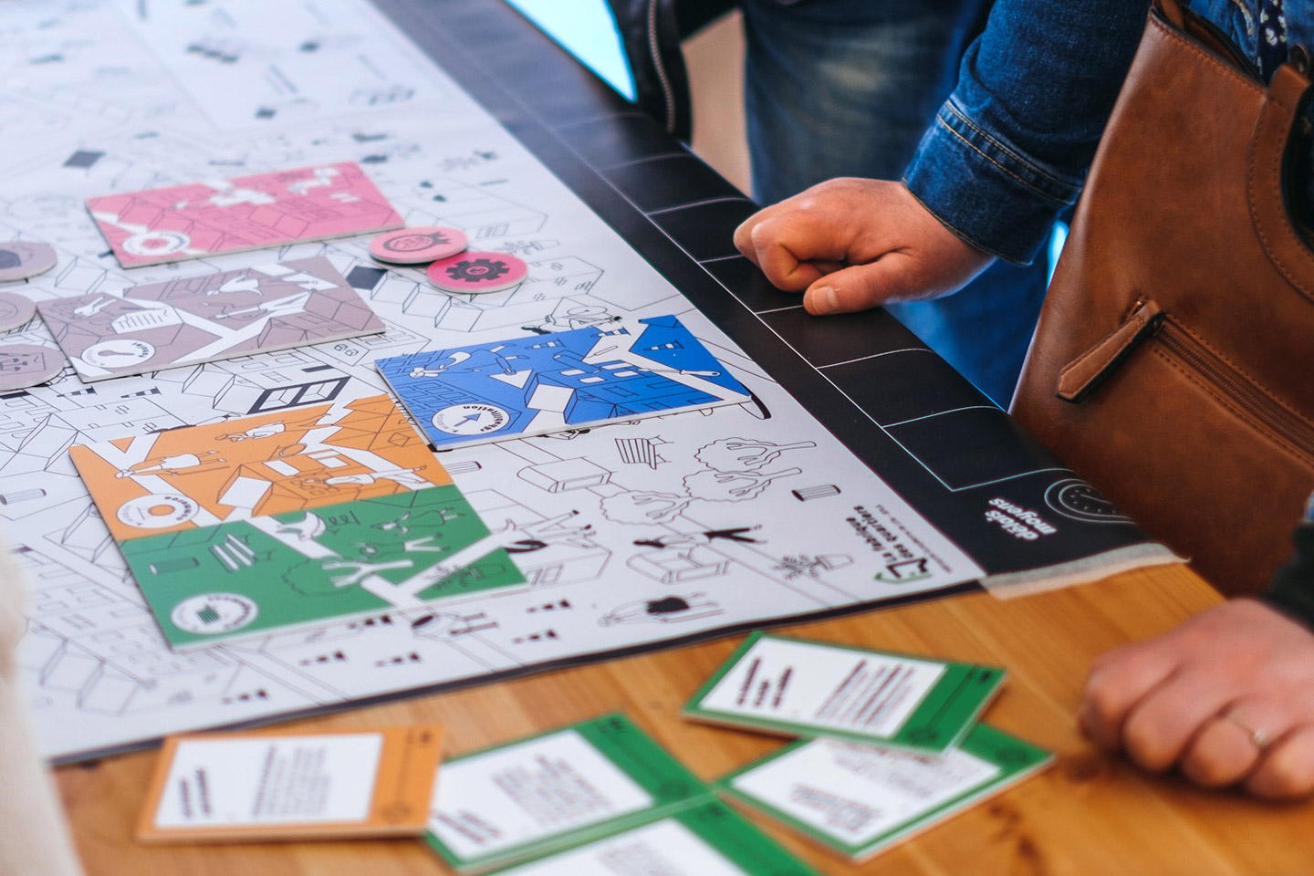 Plateau jeu La fabrique des quartiers